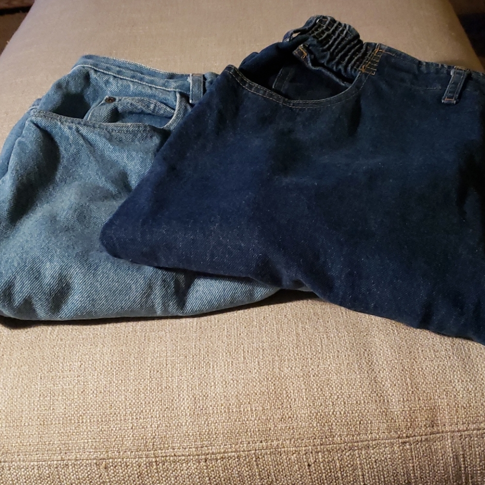 2 pair jeans / 1 price for both pair